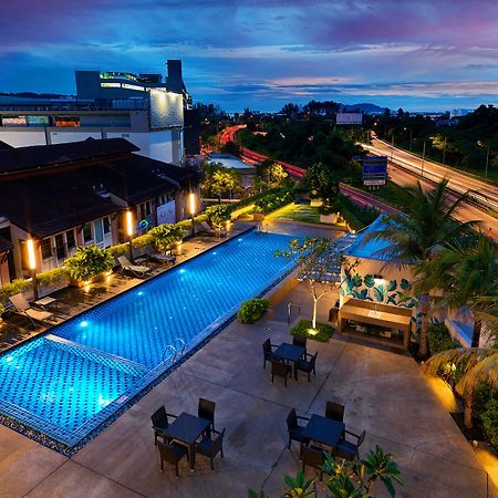 Eastin Hotel Penang Sungai Dua Bukit Zewnętrze zdjęcie